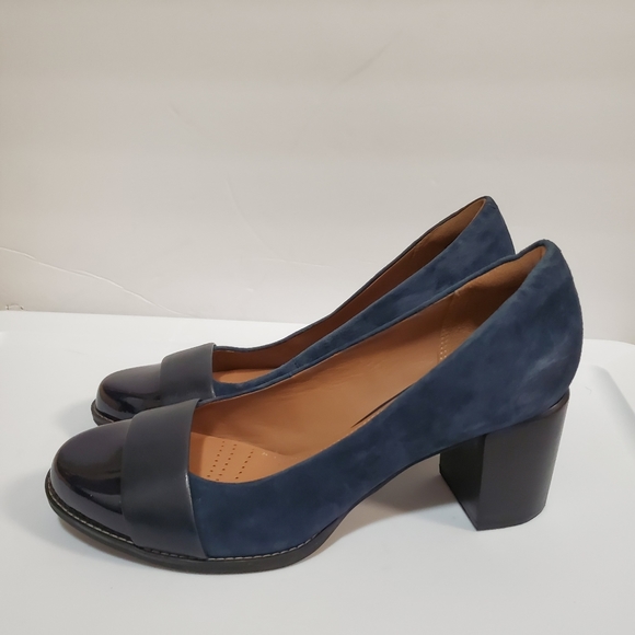 clarks blue heels